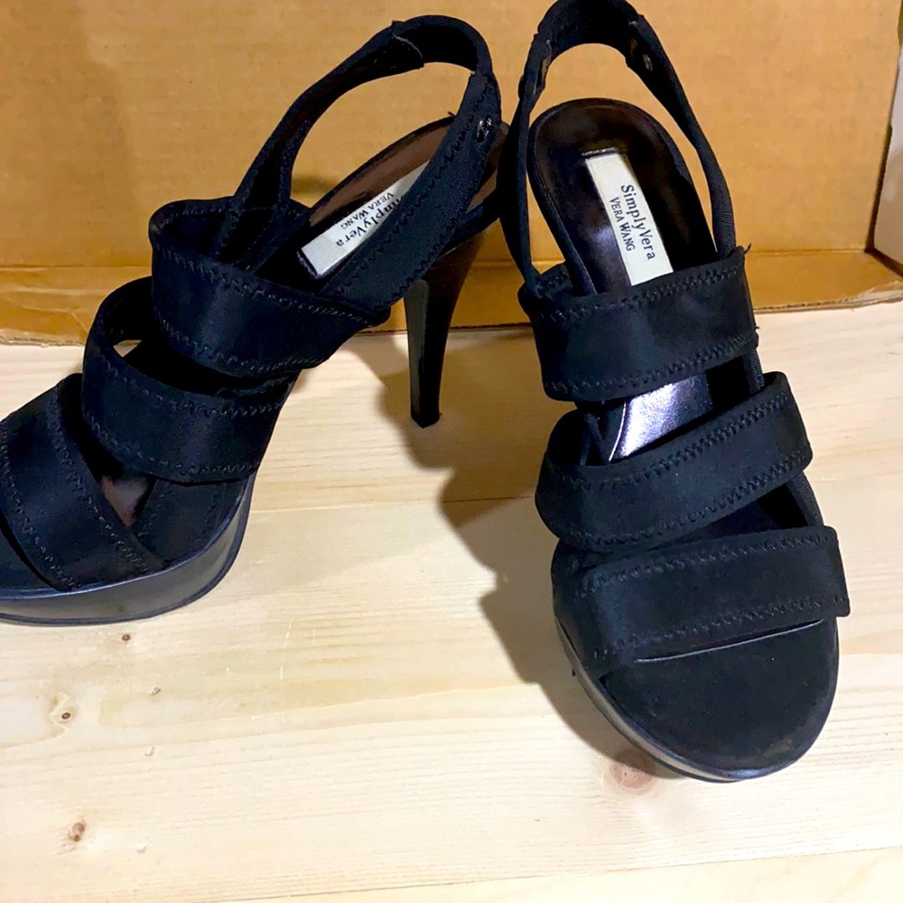 Simply Vera Wang heels.  Size 5-1/2 M. Black.  Brand new/Never worn